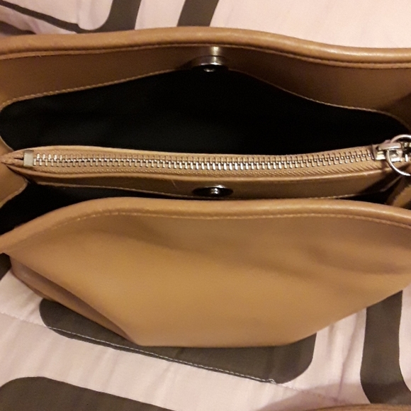 Vintage 90's Coach Bucket Tote Bag - Picture 8 of 13